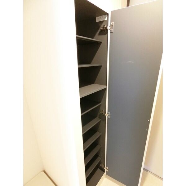 リブリスカイブルーサンの物件内観写真