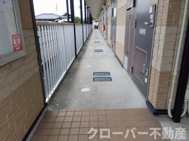 レオパレスブレッツァの物件外観写真