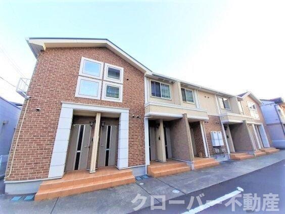 リラ・ハウスの物件外観写真