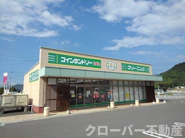 サンパレスの物件外観写真