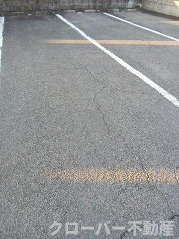 ヴィラ・ヒューゲル　Ｂの物件外観写真