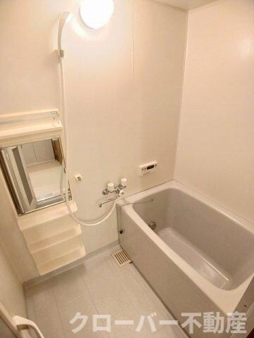 ヴィラ・ヒューゲル　Ｂの物件内観写真