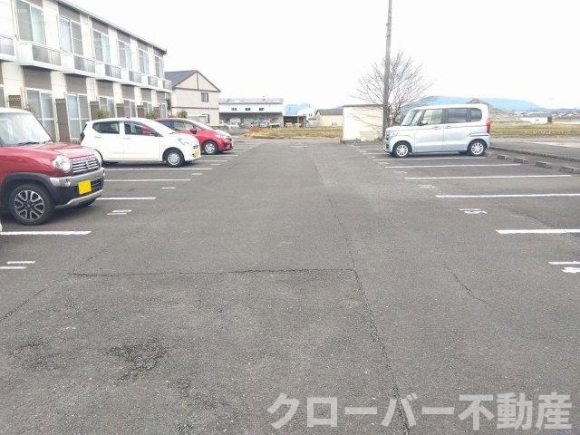 レオパレスルートイレブンの物件外観写真