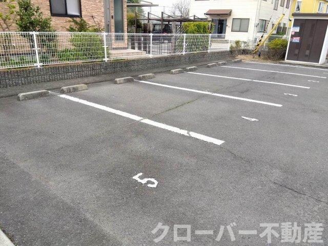 レオパレスキララの物件外観写真