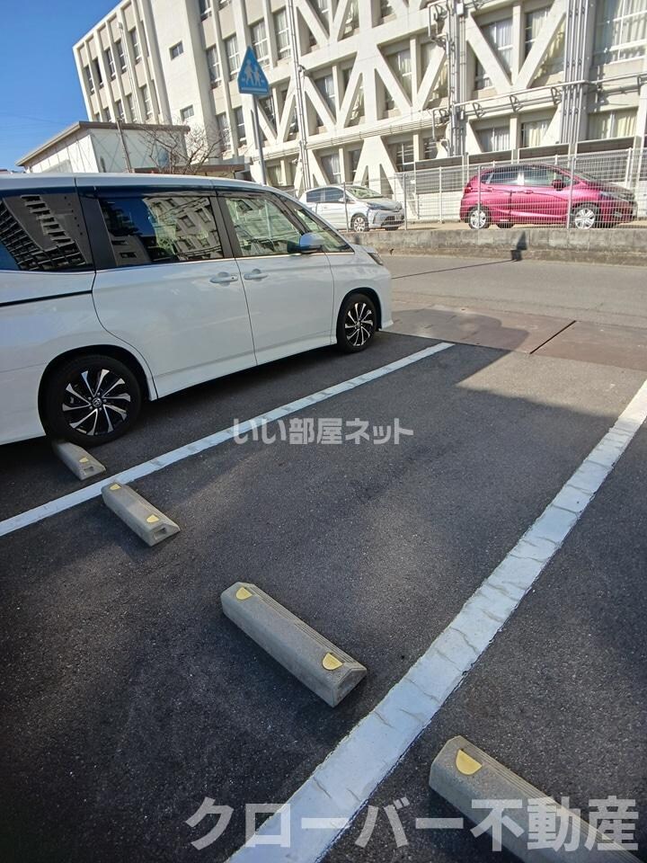 グレイス学園通りの物件外観写真