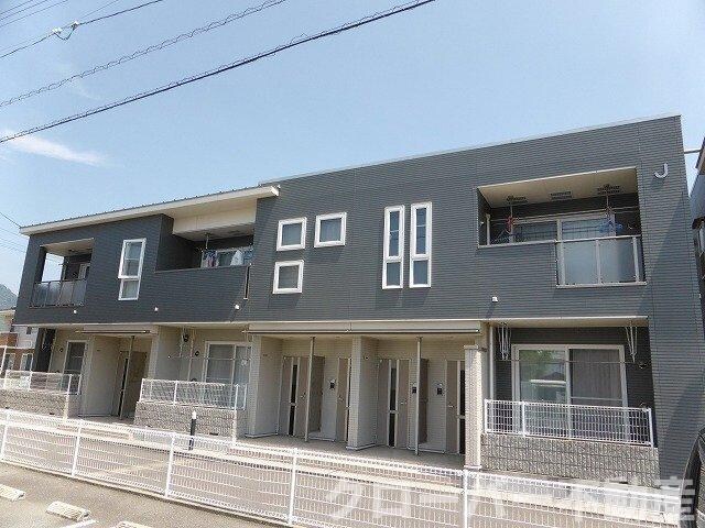 グラスランドレジデンスＪの物件外観写真