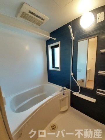 エレガンシア・ブローテⅡの物件内観写真