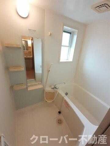 ラ・フェスタＣの物件内観写真