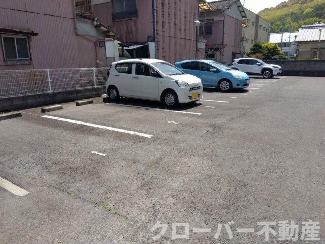 レオパレスシャルマンの物件外観写真