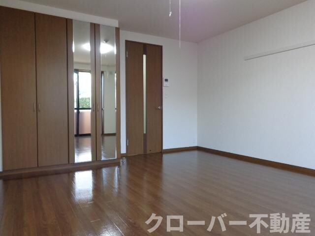 ヴァンルージュの物件内観写真