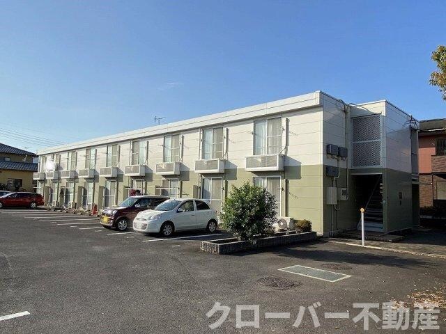 レオパレスＡＭＯＲＥの物件外観写真