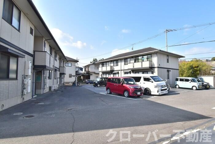 やすらぎの家 B棟の物件外観写真