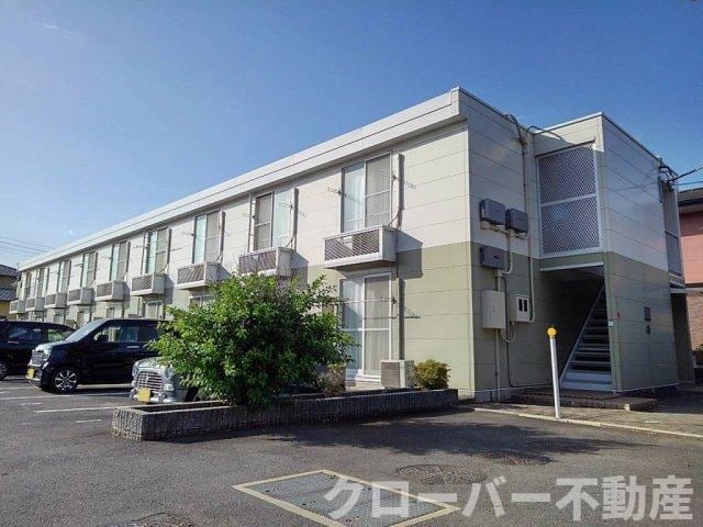 レオパレスＡＭＯＲＥの物件外観写真