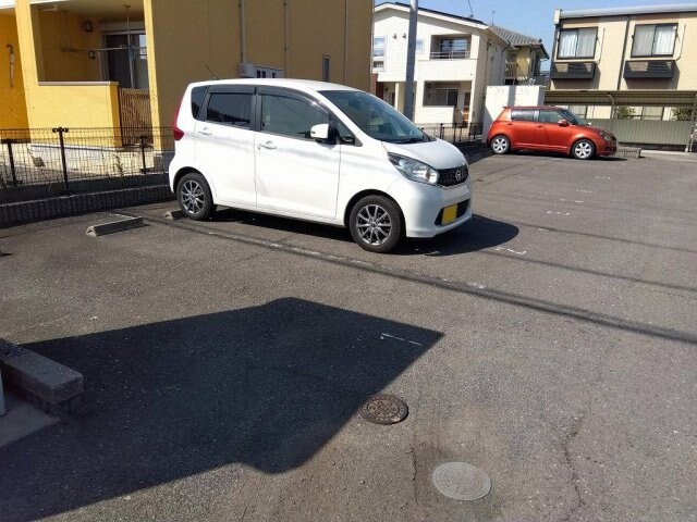 レオパレスヴィラージュ丸亀の物件外観写真