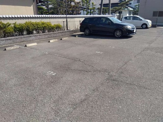 レオパレスヴィラージュ丸亀の物件外観写真