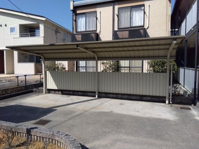 レオパレスヴィラージュ丸亀の物件外観写真