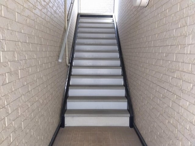 レオパレスヴィラージュ丸亀の物件外観写真