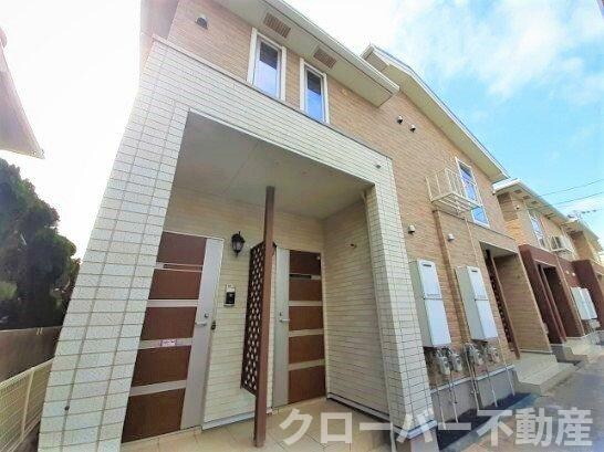 ドゥース　レシ　Ａの物件外観写真