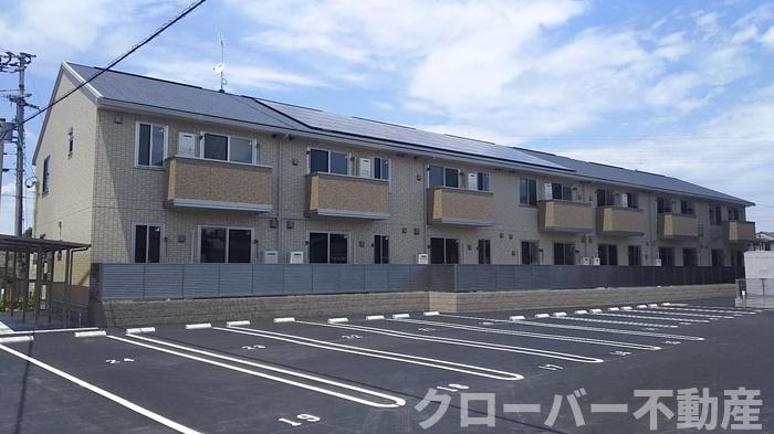 シャンゼリーゼの物件外観写真