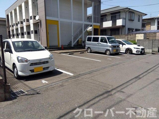 レオパレスたかぎの物件外観写真