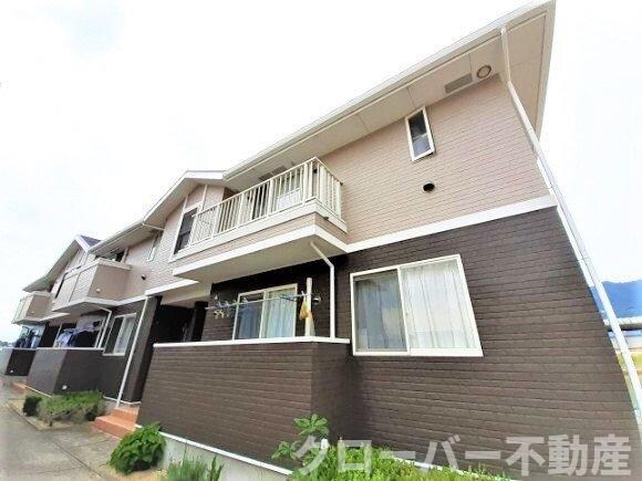 ハッピーセブンの物件外観写真