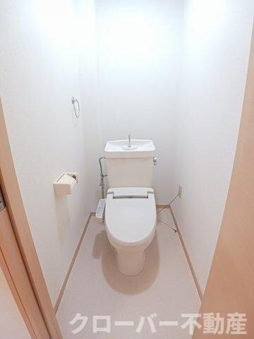 ニューエルディムマナベＢの物件内観写真