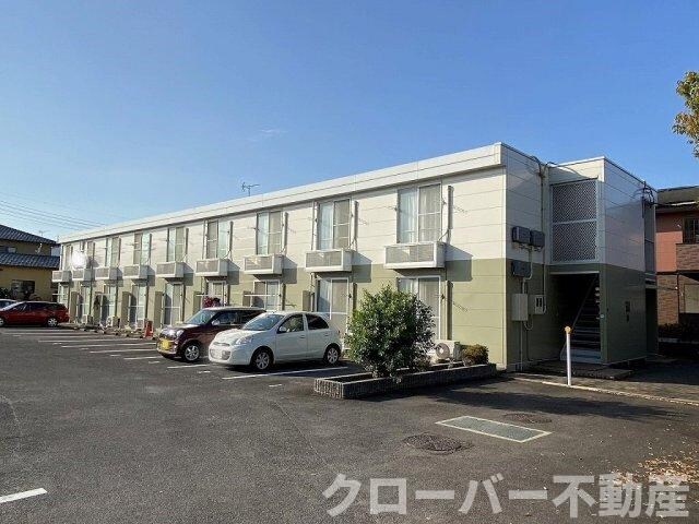 レオパレスＡＭＯＲＥの物件外観写真