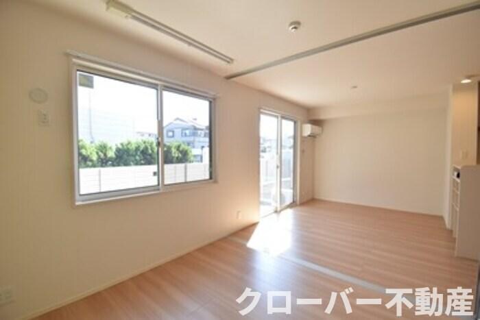 シャンゼリーゼの物件内観写真