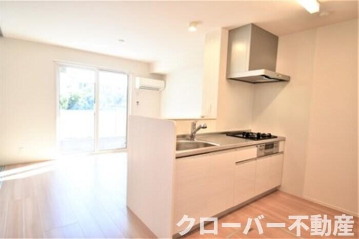 シャンゼリーゼの物件内観写真