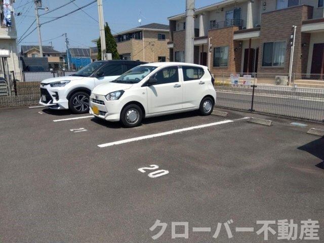 レオパレスハーモニーの物件外観写真