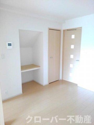 ラメゾン　ドゥ　カンパーニュＢの物件内観写真