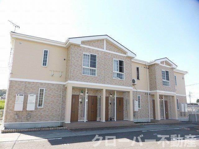 クリアネス・リリーＢの物件外観写真