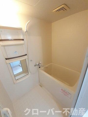 クリアネス・リリーＢの物件内観写真