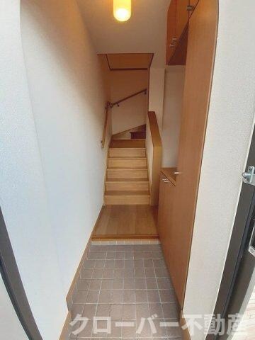 クリアネス・リリーＢの物件内観写真