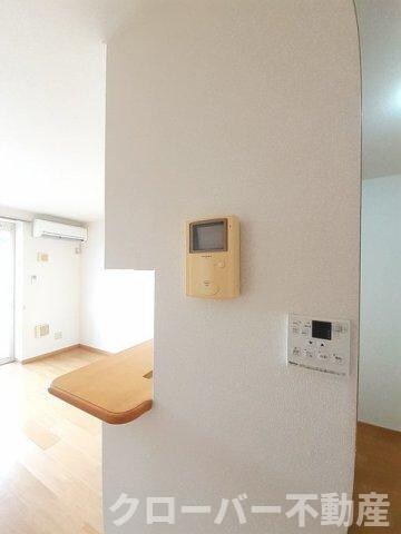 クリアネス・リリーＢの物件内観写真