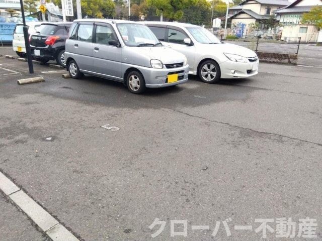 レオパレスルイーズ坂出の物件外観写真