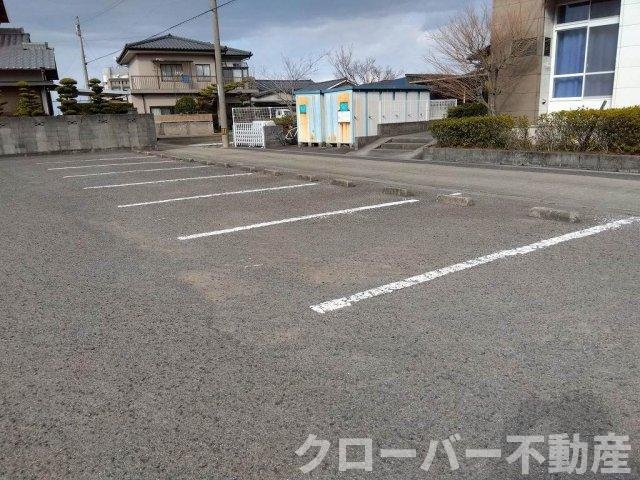 レオパレス坂出の物件外観写真