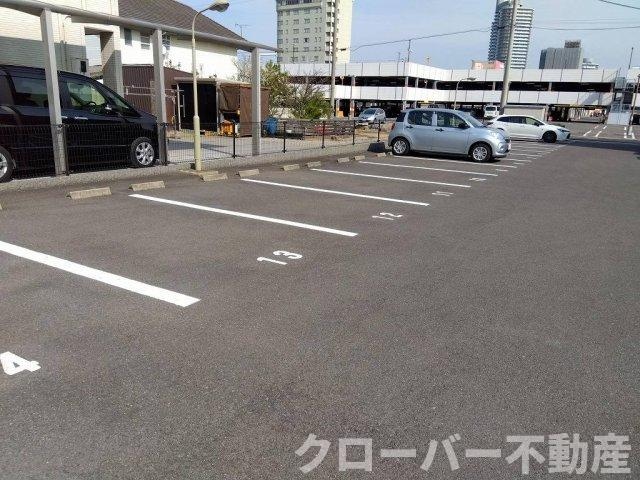 レオパレスメゾンドゥ　ベルヴュの物件外観写真