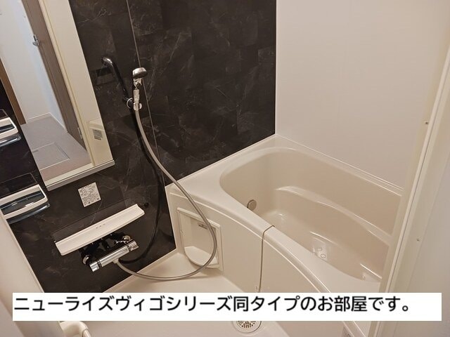 クオリティー宇多津Ａの物件内観写真