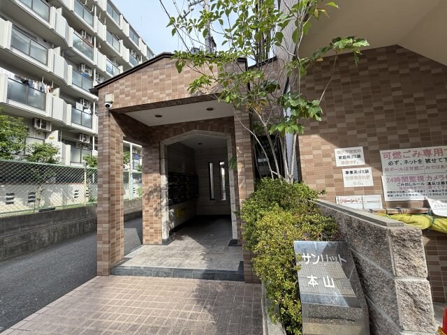 サンリット本山南の物件外観写真