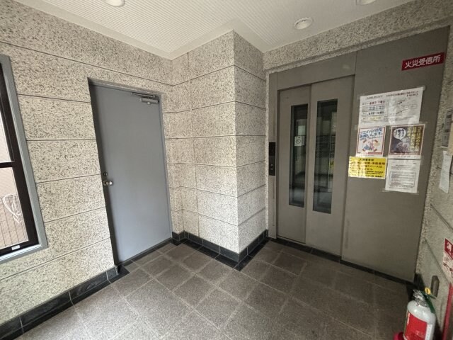 サンリット本山南の物件外観写真