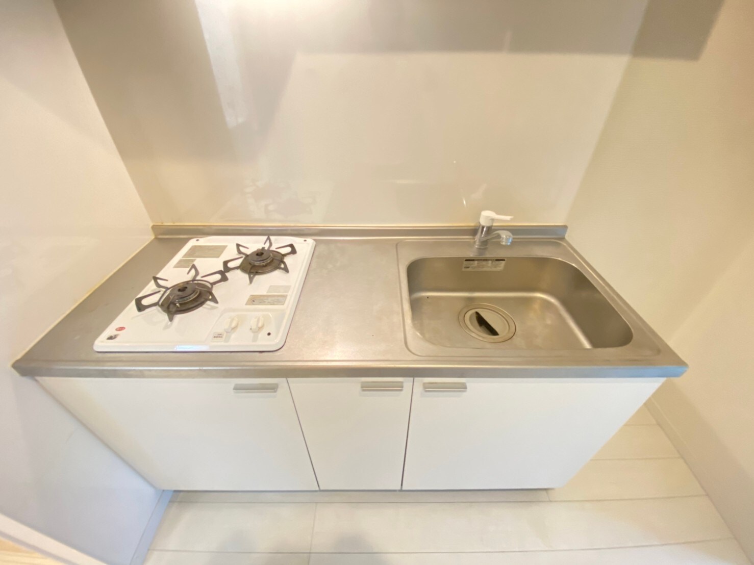 アクロス神戸灘アパートメントの物件内観写真