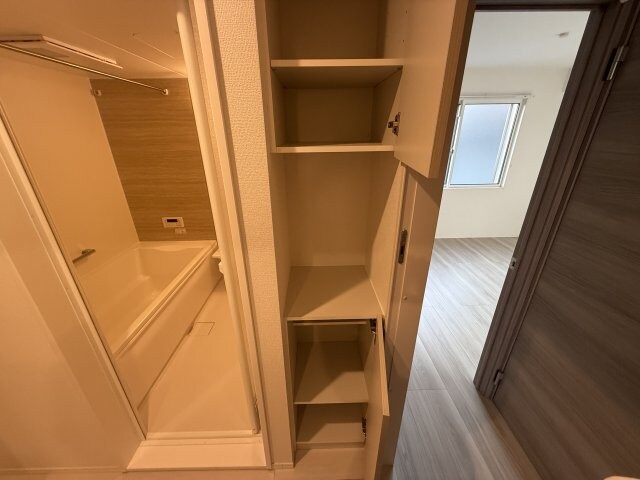 コンフォール赤坂の物件内観写真