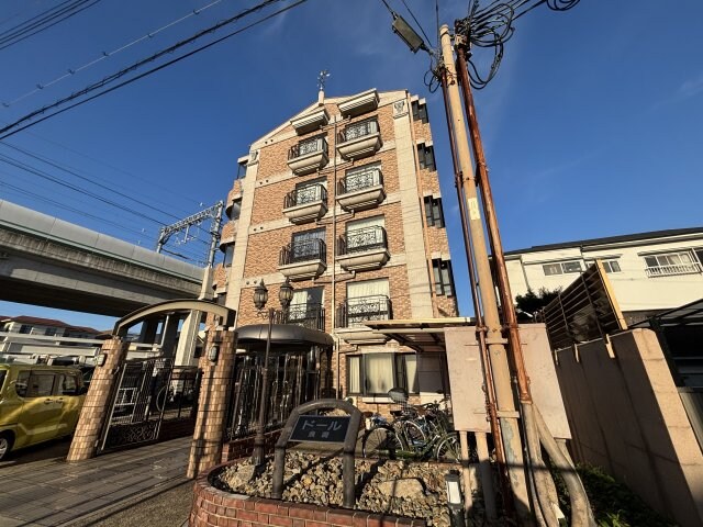 ドール魚崎の物件外観写真