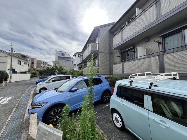 セジュール西岡本の物件外観写真