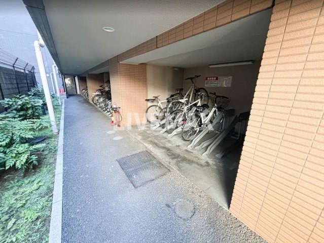 パレステュディオ新宿パークサイドの物件外観写真