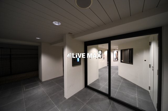 アールプライム大手町の物件外観写真