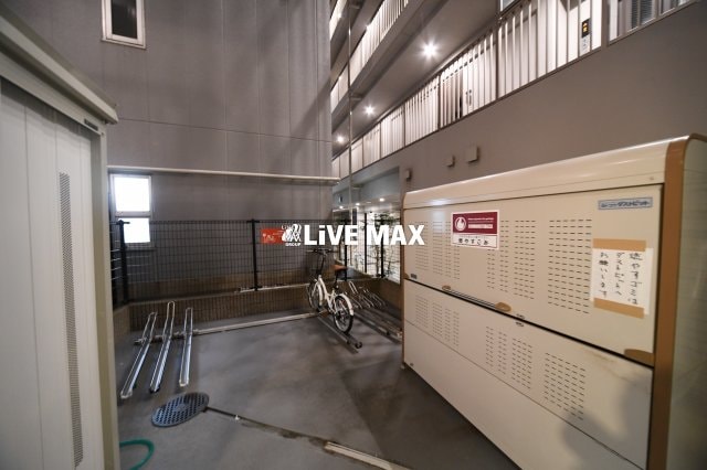 アールプライム大手町の物件外観写真