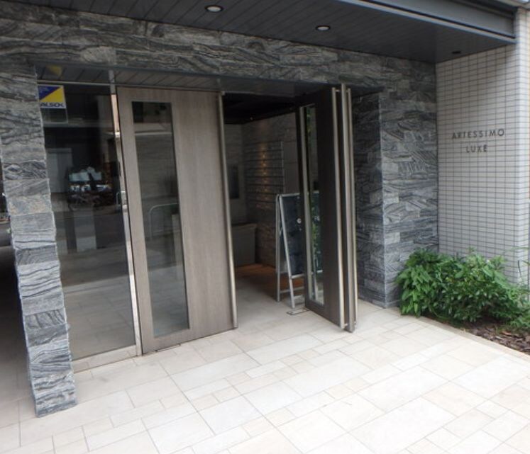 アルテシモリュクスの物件外観写真