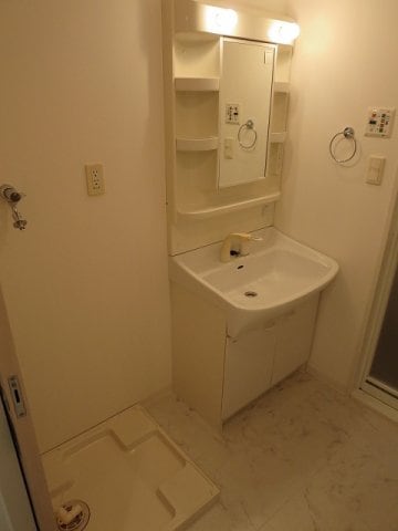 ドゥーエ新川の物件内観写真